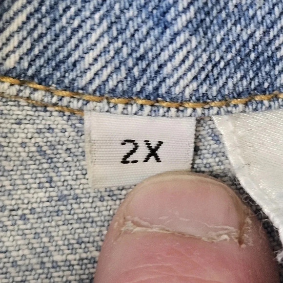 CMG INK Lonney tunes woman's‎ denim jacket - Picture 4 of 6